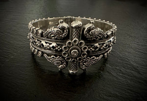 Peacock Carved Broad cuff