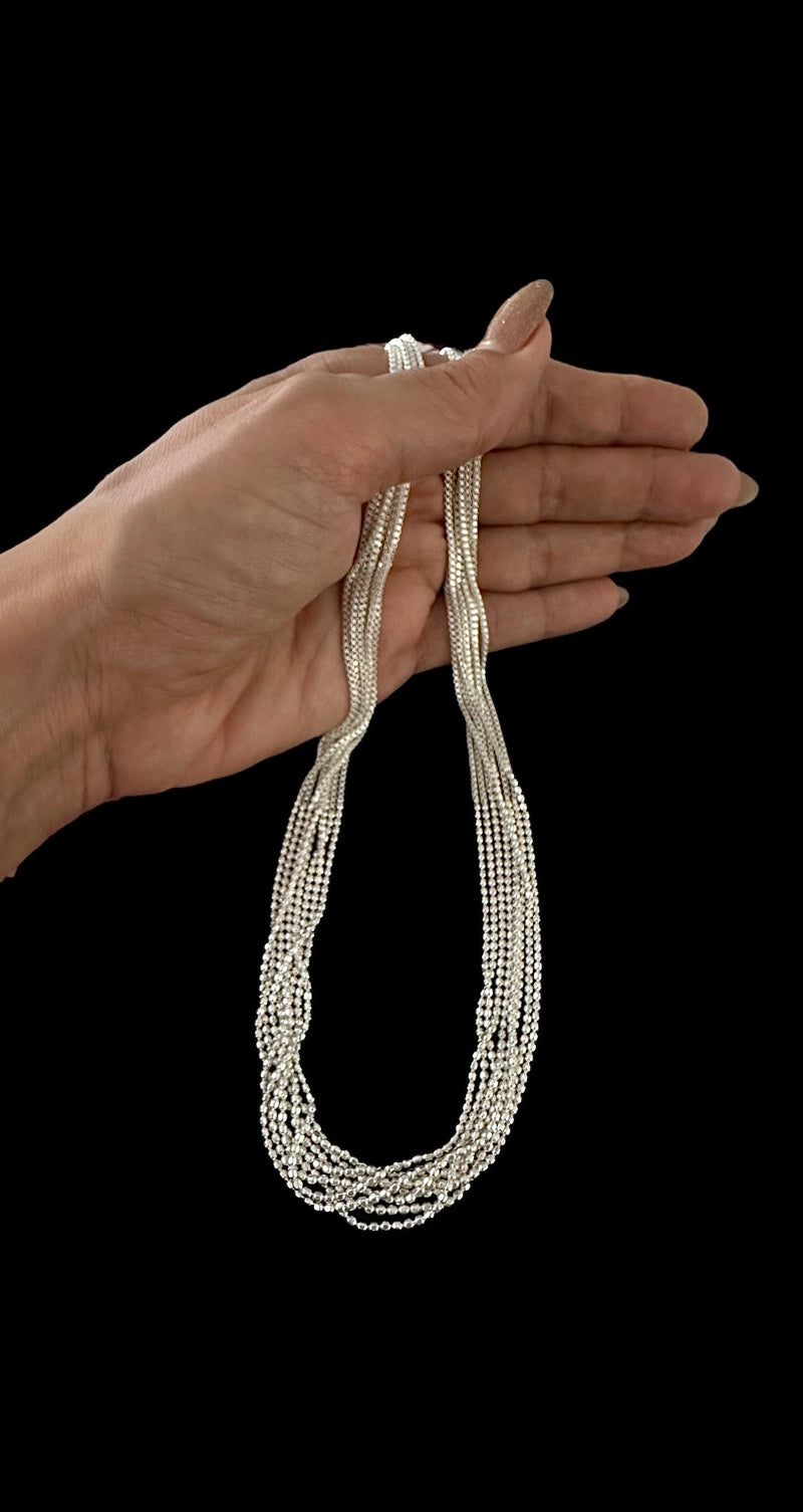 CHAINS &HASLIS
