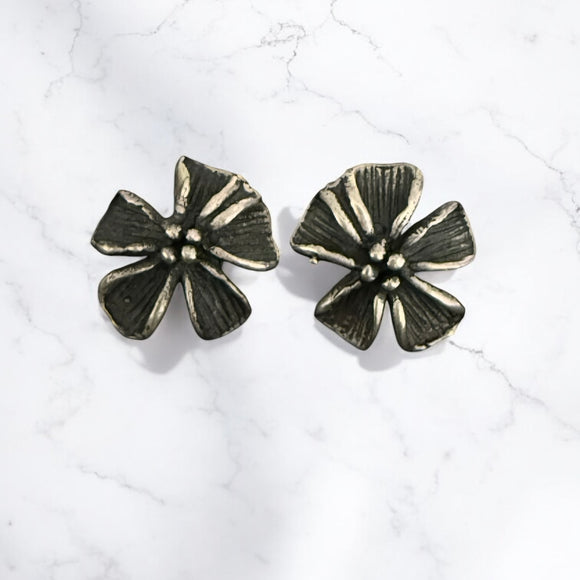Oxidised Flower