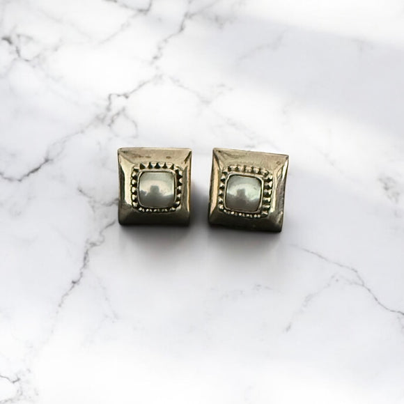 Pearl Squares