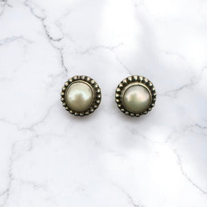 Pearl Carved Rounds