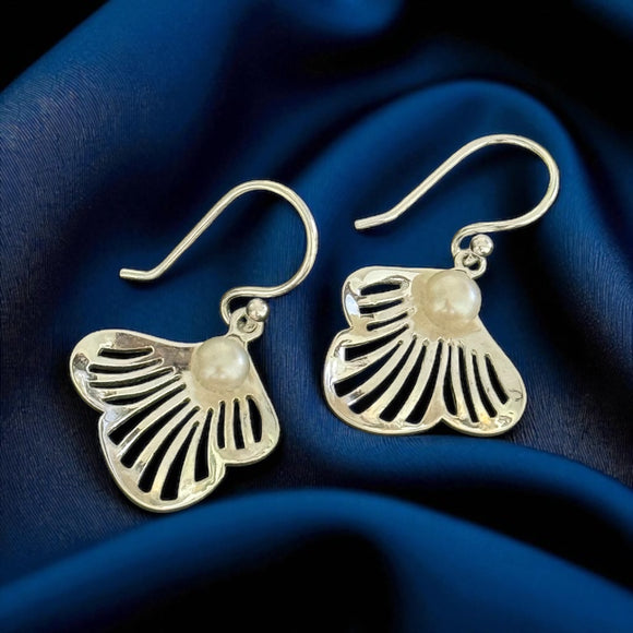 Stoned Pearl Leafy Earrings