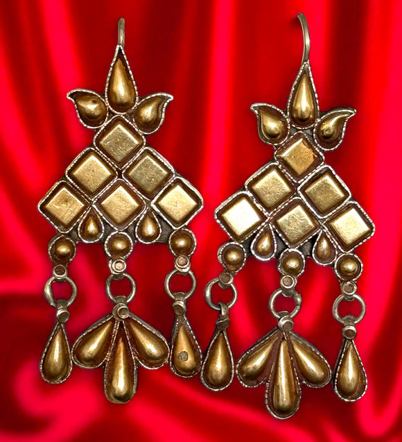 Two Tone Bandhel Square Earrings