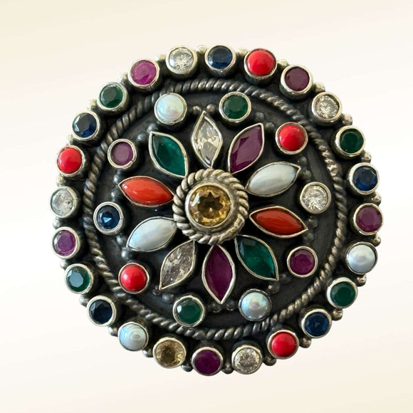 Multistone Round Big Ring