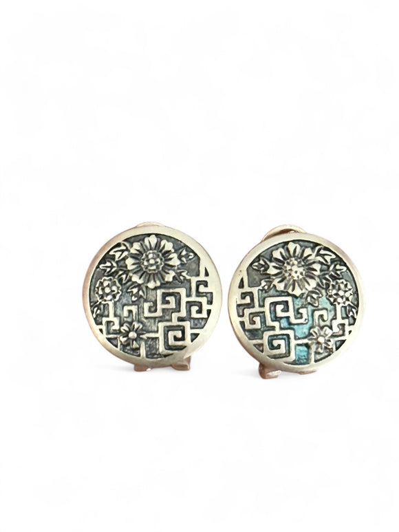 Silver Cut Design Flower Studs