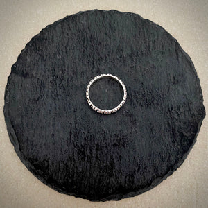 Band thin engraved ring