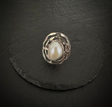 Flower Pearl Oval Mesh Ring